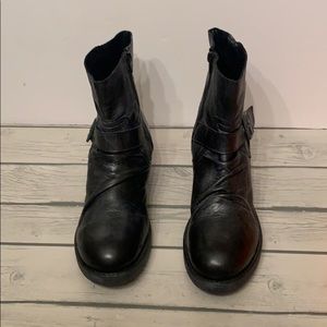 NWOT Eric Michael Silver Gray Moto Boots Sz 41